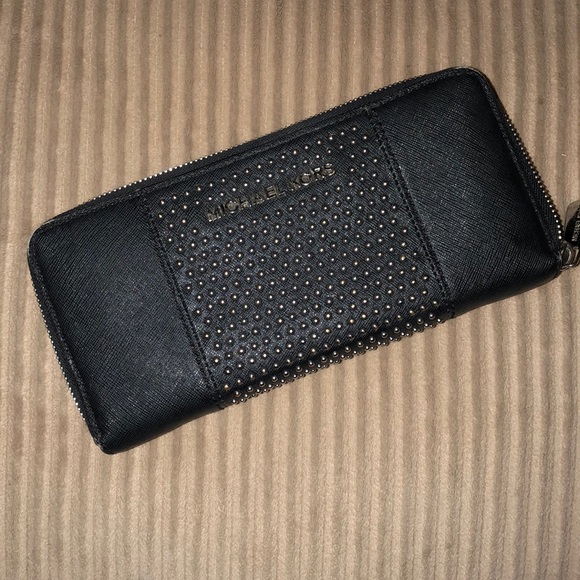 Michael Kors studded coin purse - Picture 1 of 3